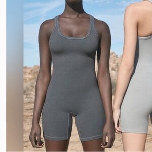 SKIMS OUTDOOR MIDTHIGH ONESIE ASH